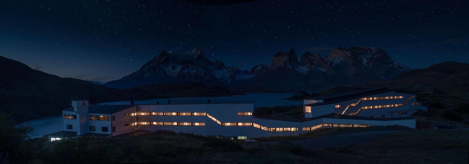 Explora En Torres Del Paine Villa Torres del Paine National Park Exterior photo